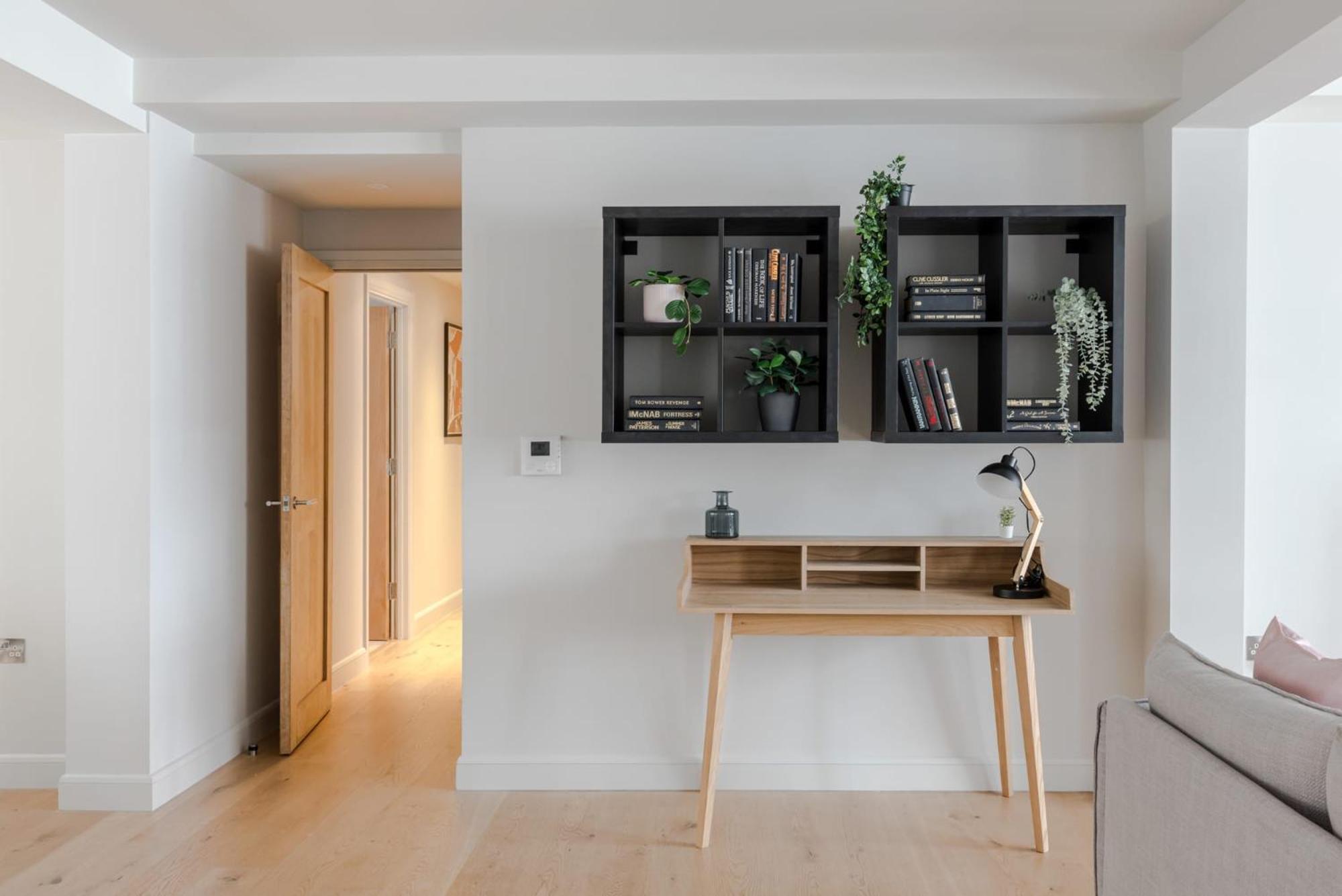 Apartament Circus Of Colour - Farringdon - By Frankie Says *