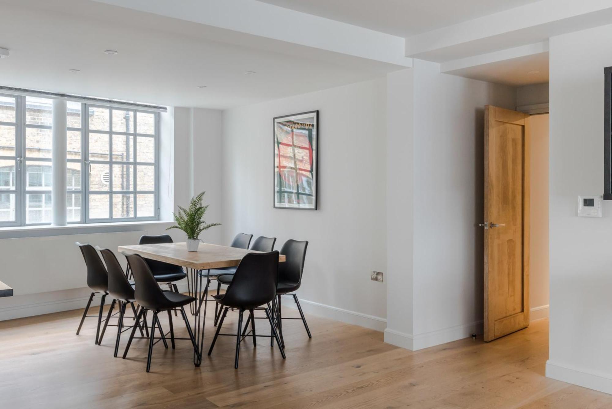 Circus Of Colour - Farringdon - By Frankie Says Apartament *